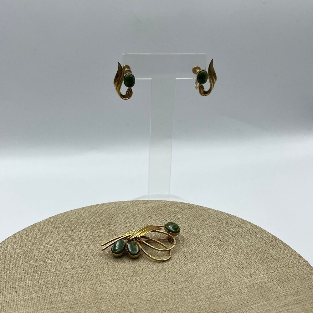 Dec jade 1/20 14k gold filled mid century modern regency brooch and earrings set